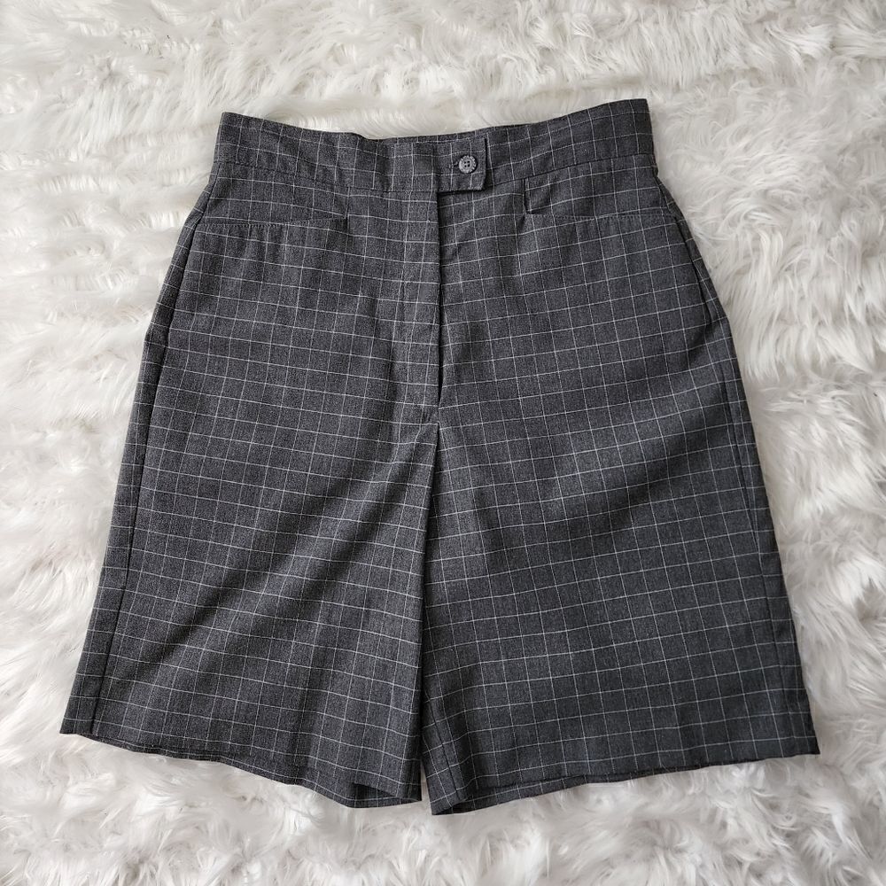 TEHAMA WOMEN'S BERMUDA SHORTS SIZE 10 GRAY